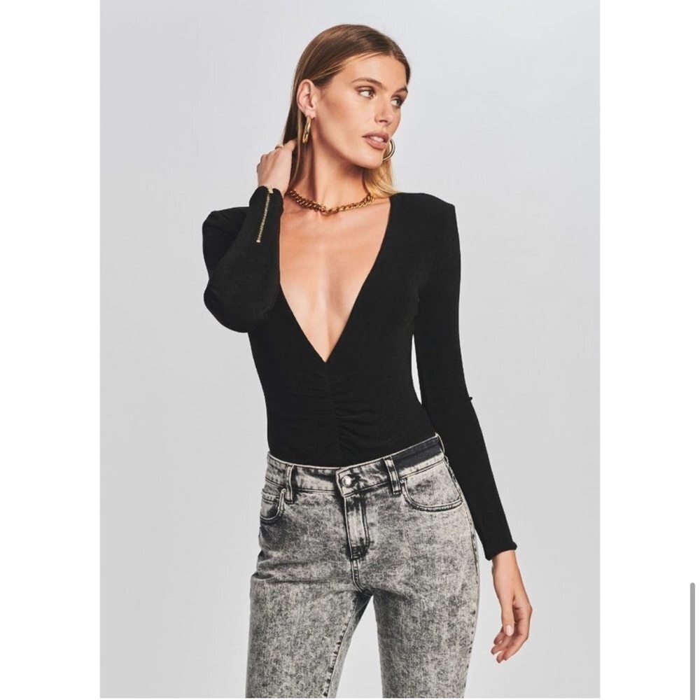 NWT RETROFETE ZELIA BLACK BODYSUIT, PLUNGING NECKLINE & LONG SLEEVES